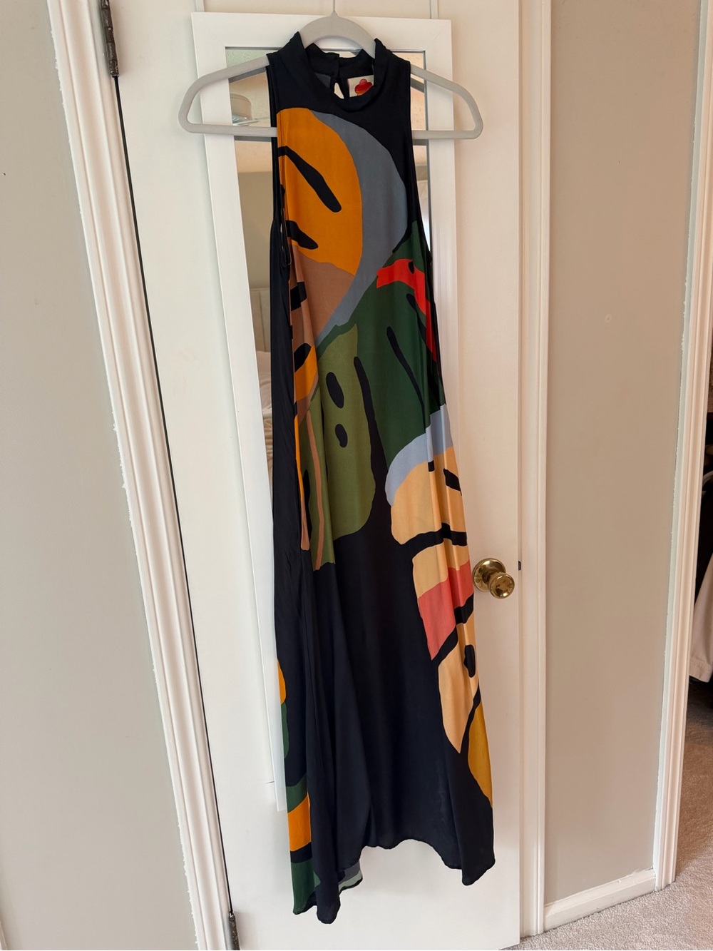 Women’s Sleeveless Maxi Dress in Black with Multicolor Abstract Print
